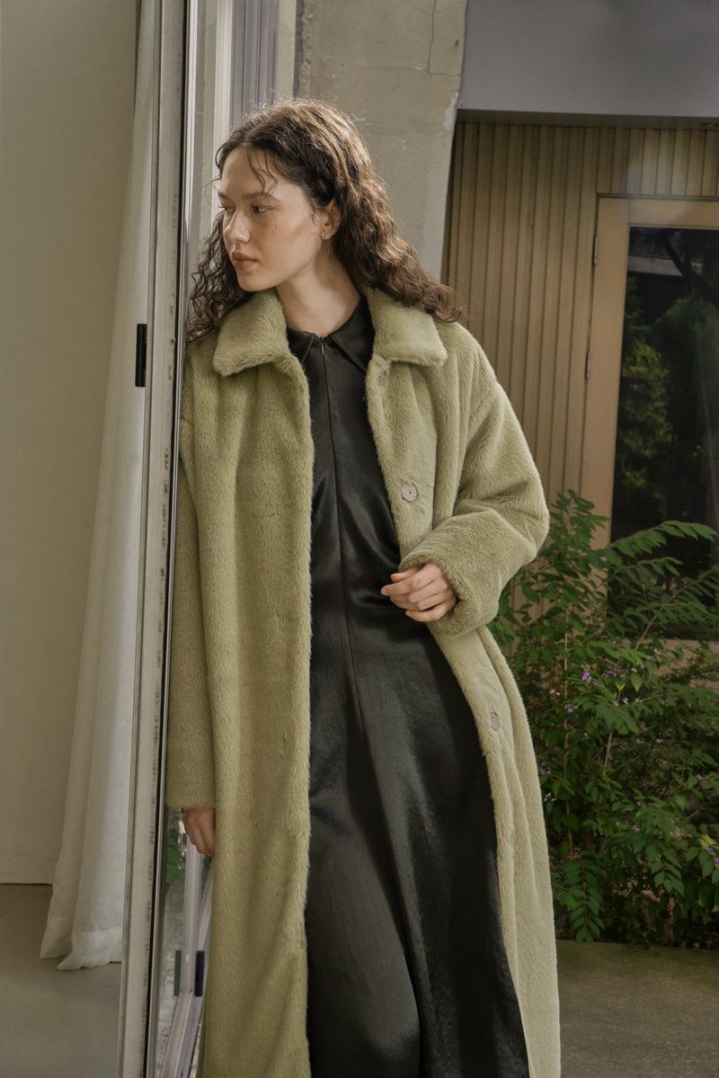 FAKE FUR LONG COAT_GREEN TEA