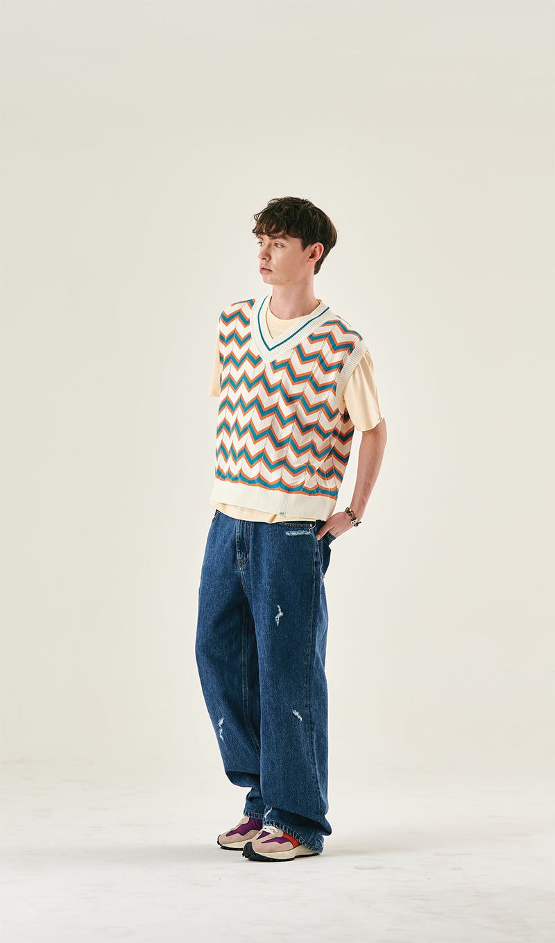 FRIEZE KNIT VEST