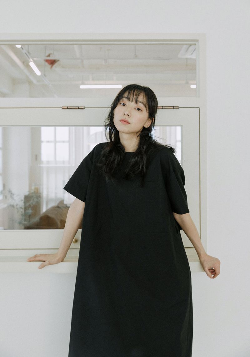 layered ribbon onepiece black