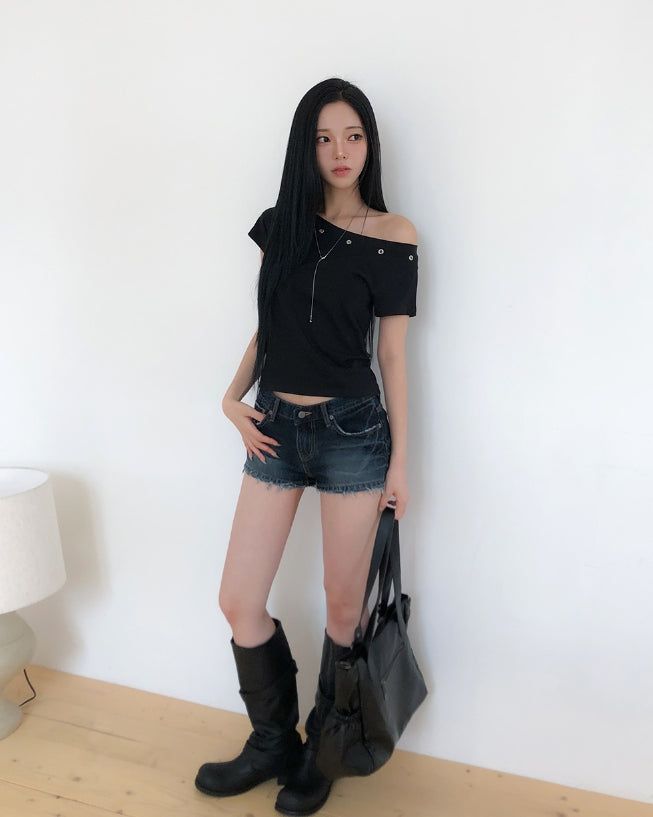 Harbor Embossed Denim Low Short Pants
