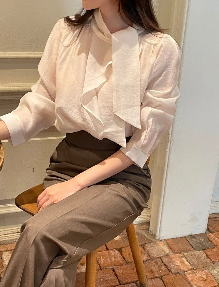 Desha Ruffle Tie Puff Blouse