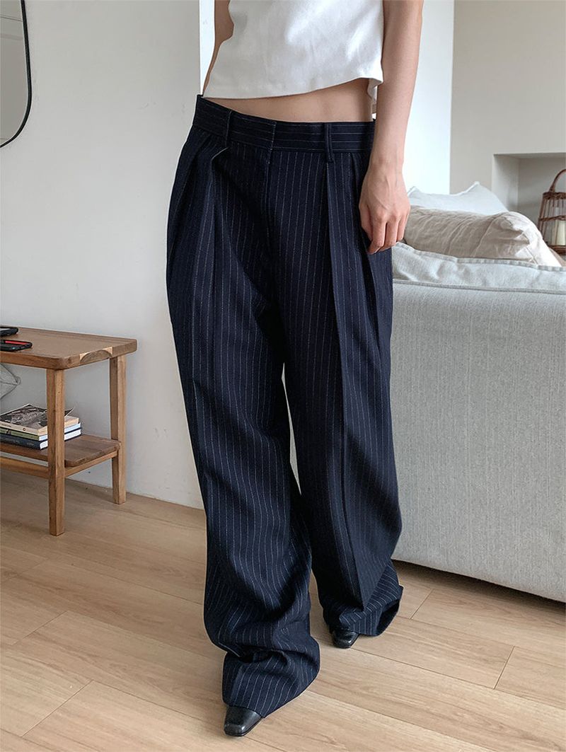 PAPERMOON PIN STRIPE PLEATE TROUSER