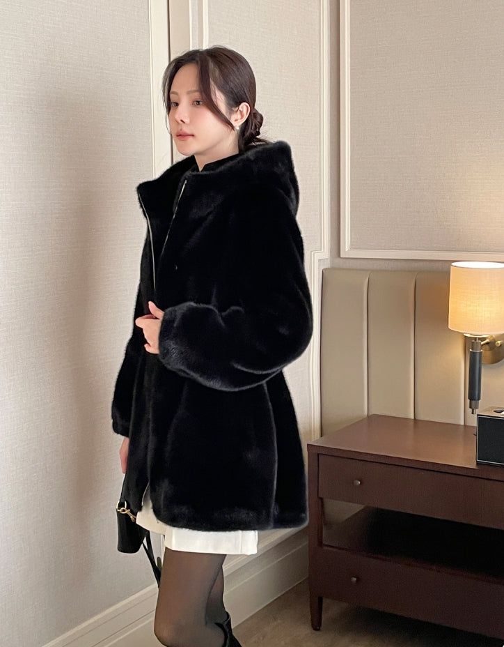 Lenu String Ecofur Mink Mustang Hood Zip-Up