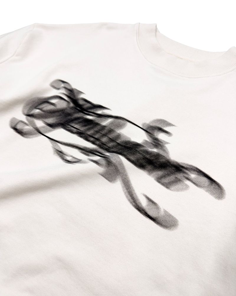 KMC | BLURRED Typography Sweater - Cream