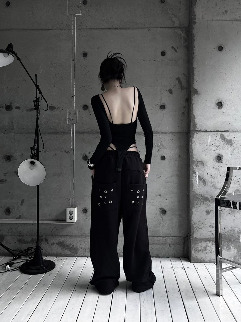 URBAN UNIQUE（アーバンユニーク）の「eyelet punching wide pants (2color)（Pants）」