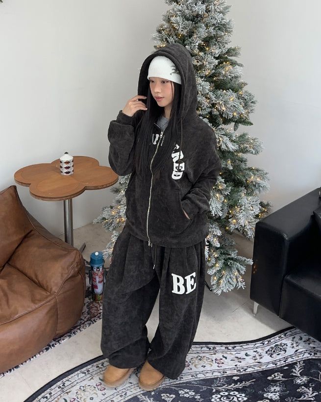 Ruth Velour Patch Training Pants
