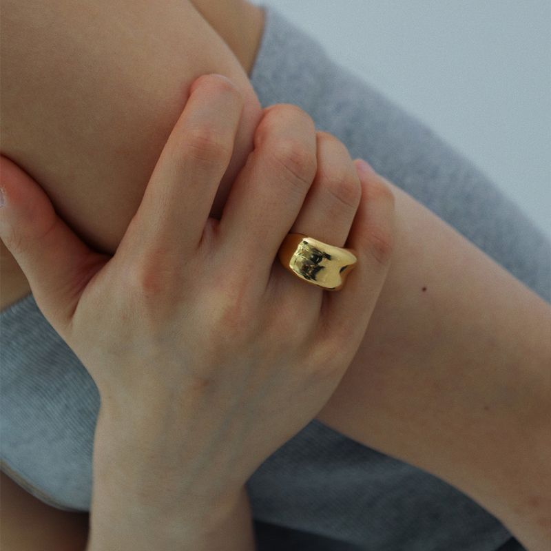 【MADE】 Gold curve ring