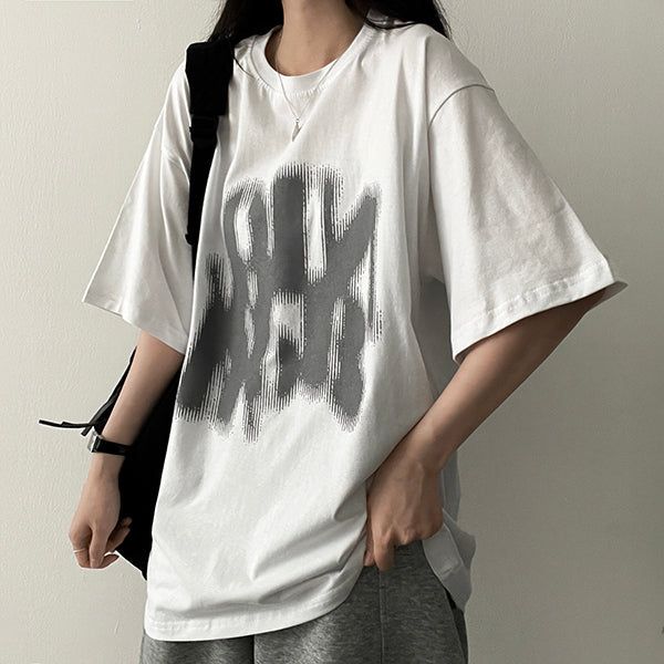 hijjoo（ハイチュー）の「Ealing Motion Overfit Short Sleeve Tee（Tops）」