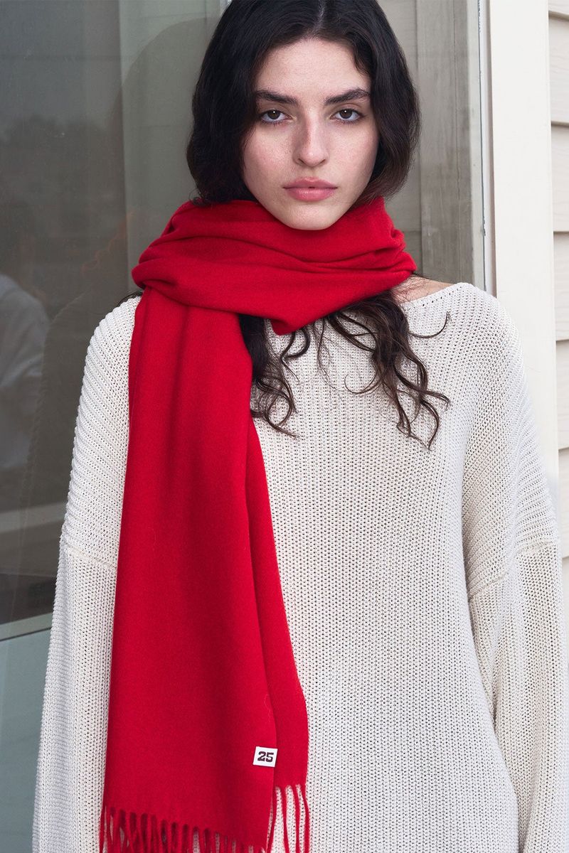 SIEOR(シオル)の「Fringie muffler_16 colors(Fashion Accessories)」