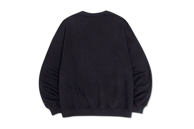 BLUE ROSE CREWNECK