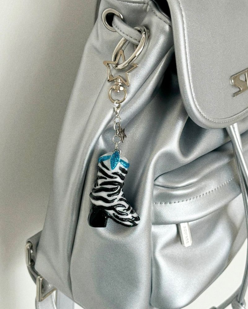 【MADE】 Zebra Boots (keyring)