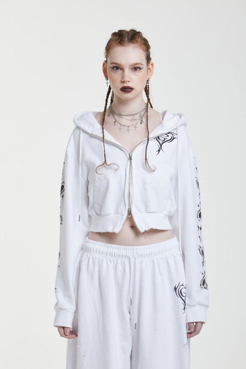 TRIVAL CROPPED HOODY