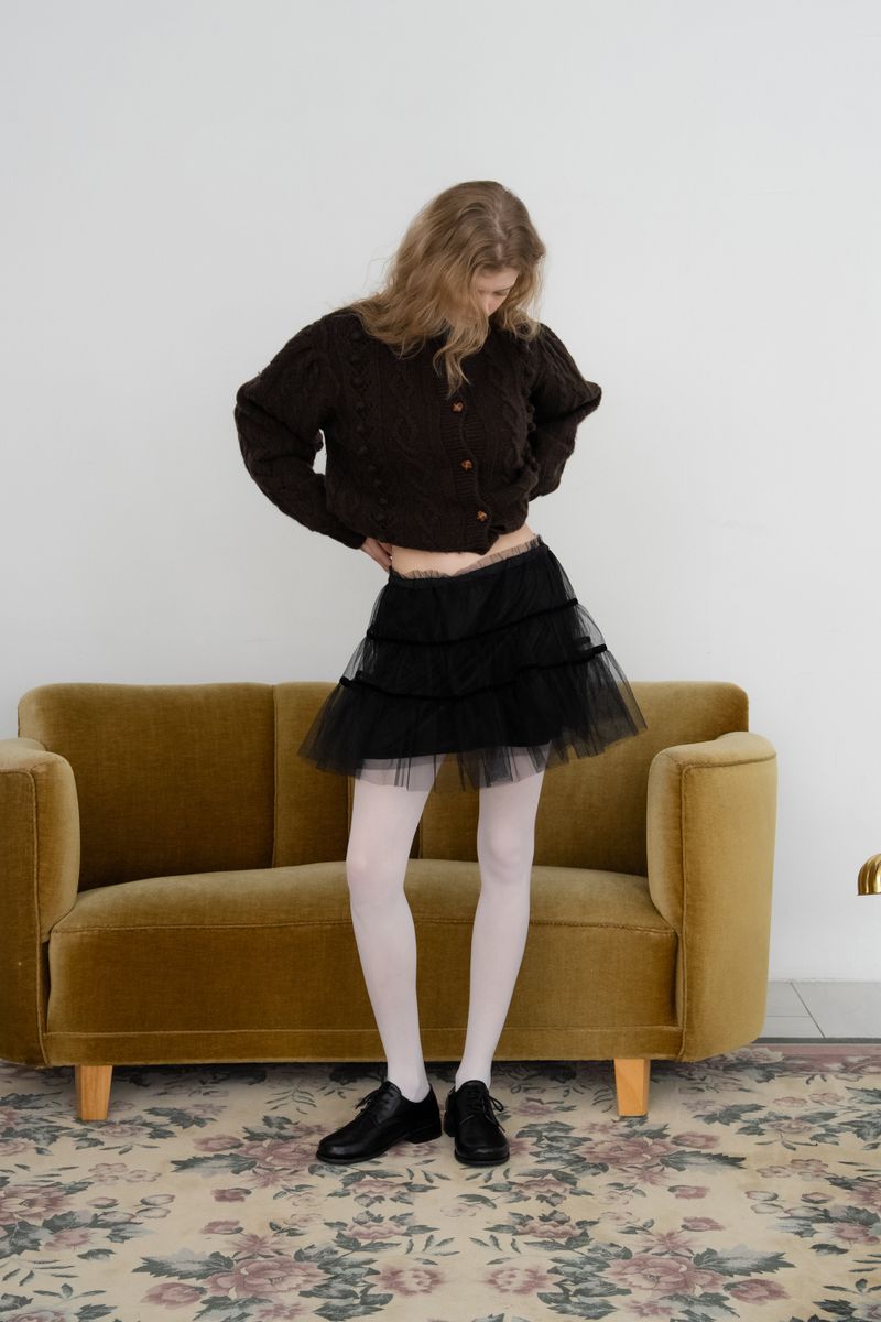 Grandma pom cardigan_brown