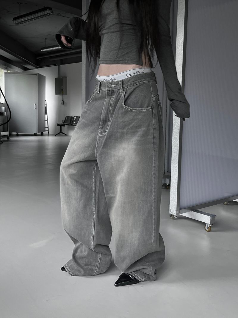URBAN UNIQUE(アーバンユニーク)の「gray shirring washed denim(Pants)」