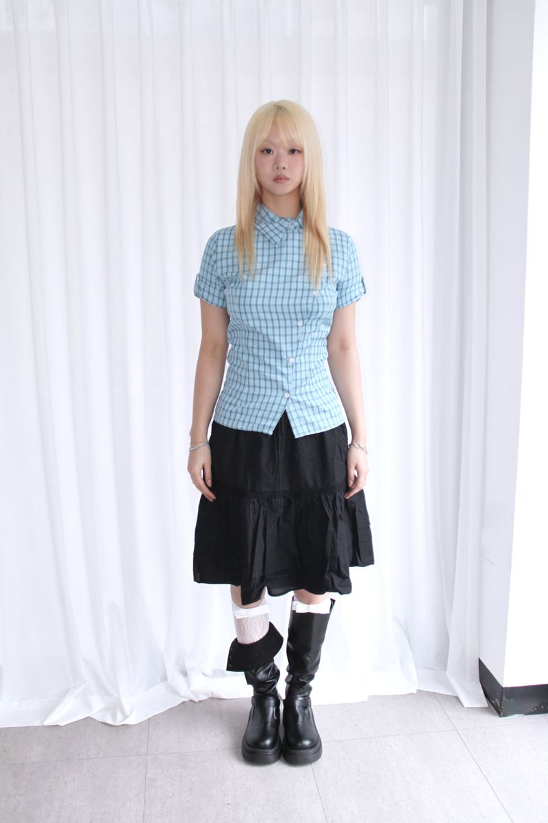 Unbalance button checke shirt blouse