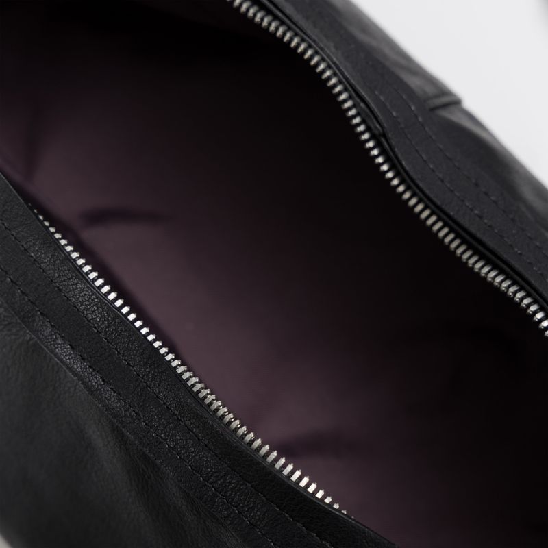 Bumpy Buckle Stone Bag (Black)