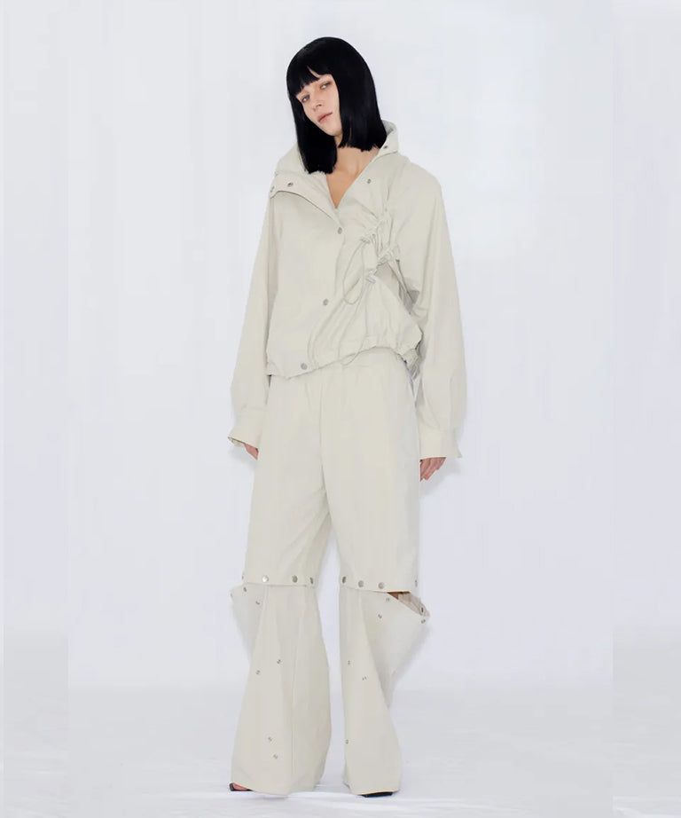 VIAVANDA（ヴィアヴァンダ）の「2WAY DEFORMED TRACK PANTS（Pants）」