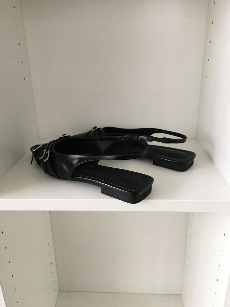 Twist belt slingback flat