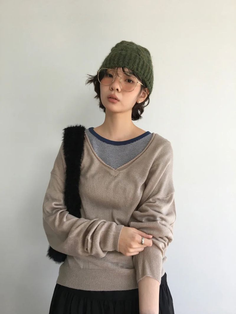 DUGGY（ダギー）の「ソコロ ディープ Vネック ニット(4color)（トップス）」
