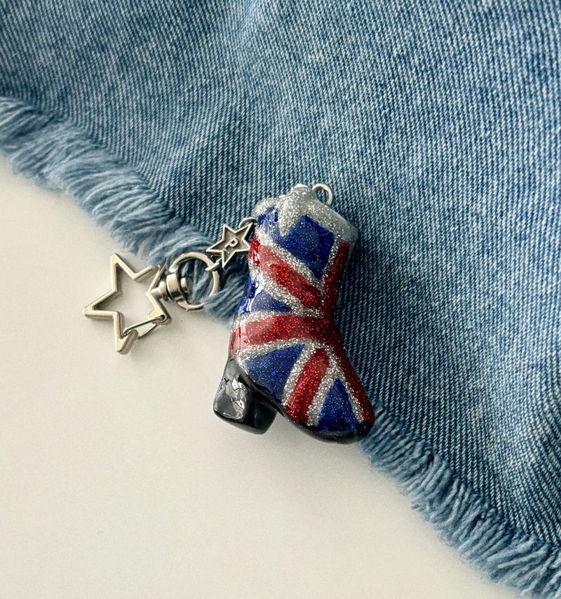 【MADE】 UK Boots (keyring)