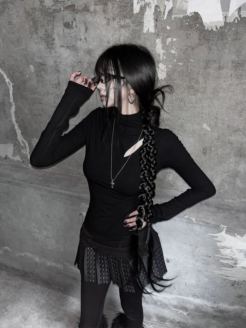 diagonal cut-out half neck T