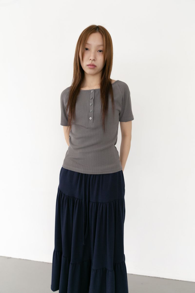 omoosoohy（オムスヒ）の「golgi raglan button top(5colors)（Tops）」