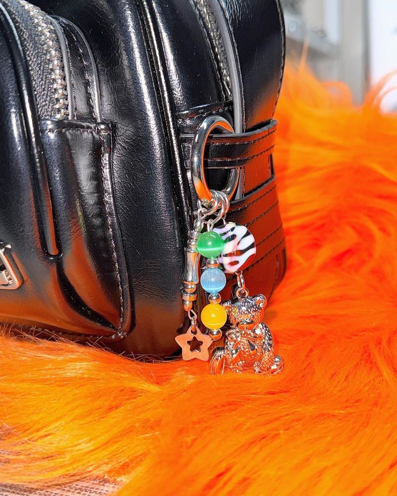[Billlie Tsuki] Cameleon zebra keychain