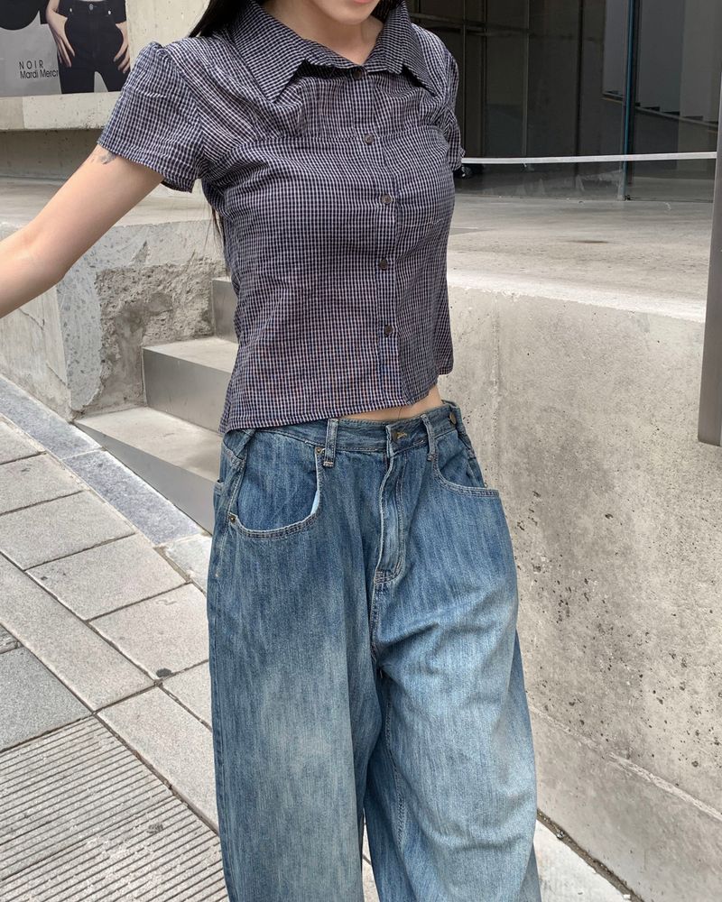 Small check shirts
