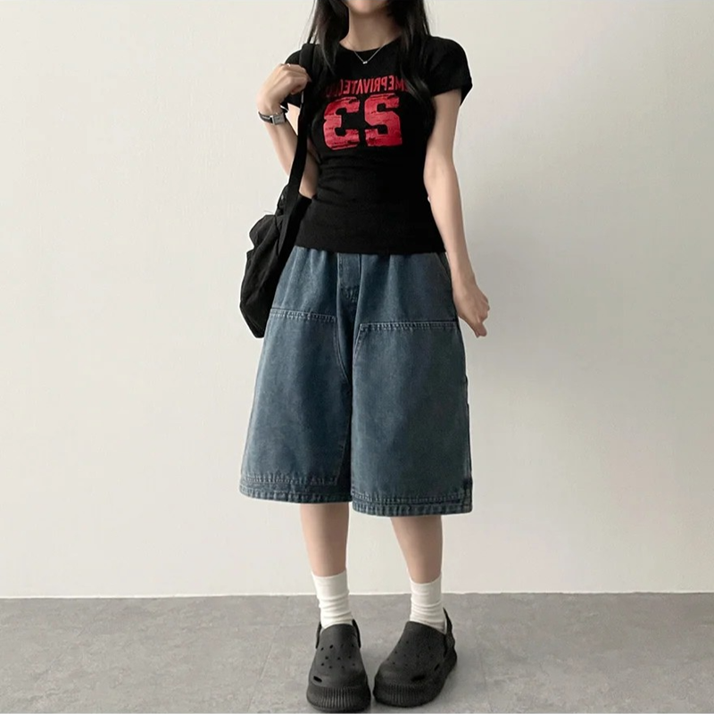 Rika number lettering short sleeve tee
