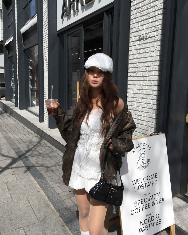 Flower lace blouse