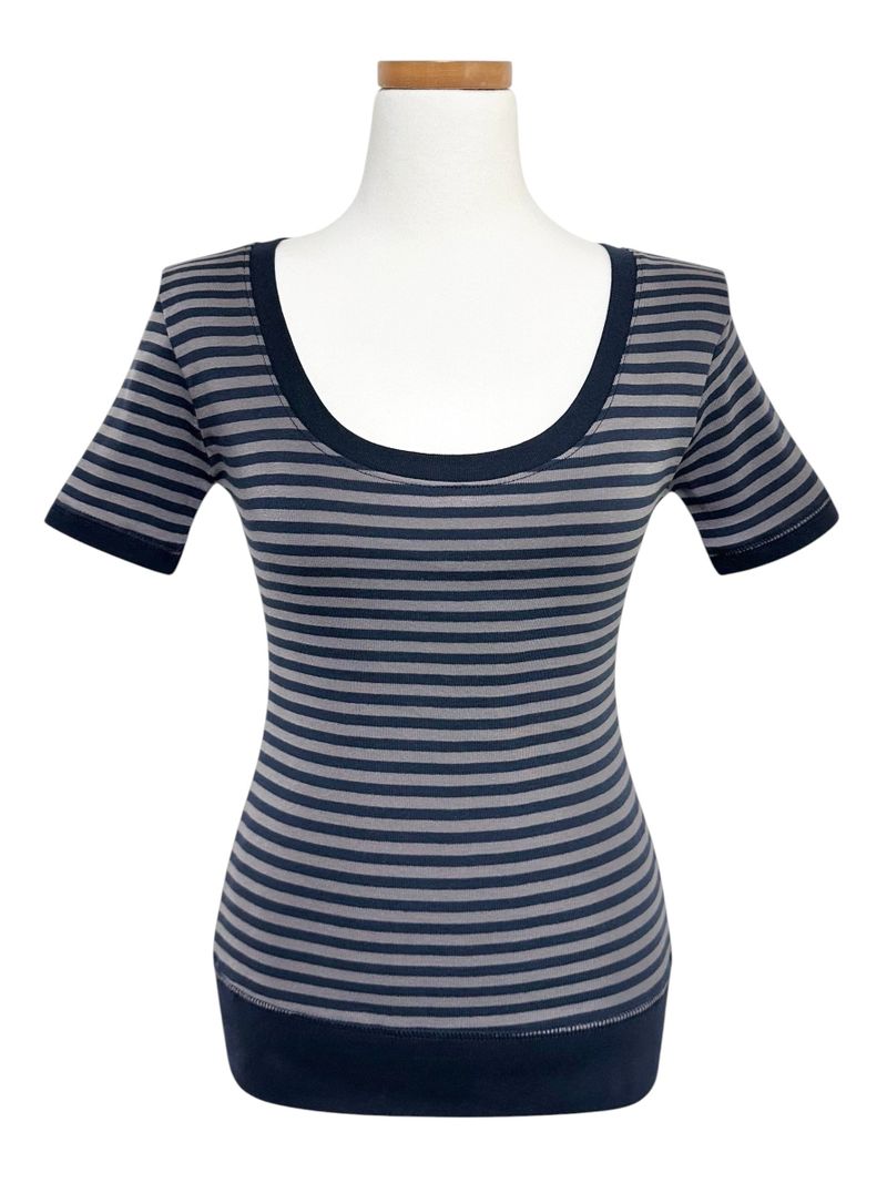 girl stripe tee