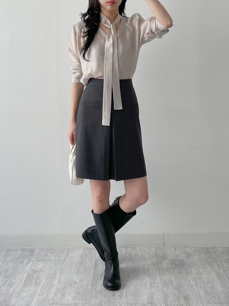 Kino Pleated Midi A-line Skirt