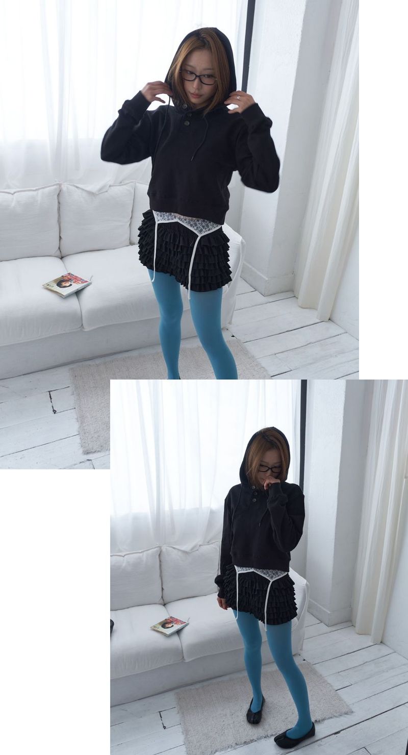 [made] Basic semi crop Hoodie
