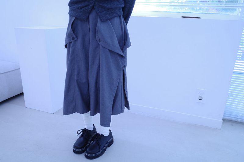 Maroon button bermuda pt (3color)