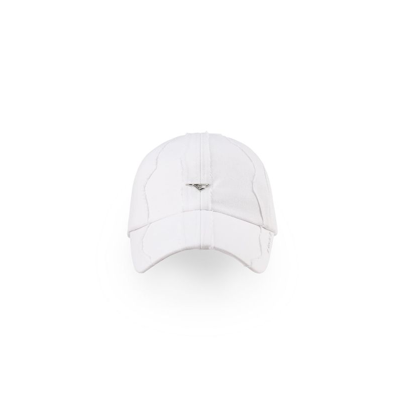 ERINAIE(エリナイエ)の「TALON WHITE(Hats)」