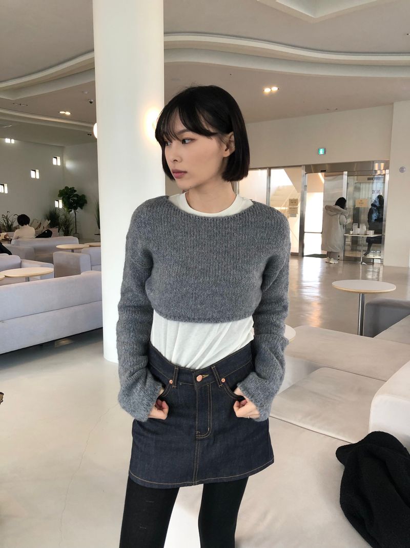 Layering boat neck short knit