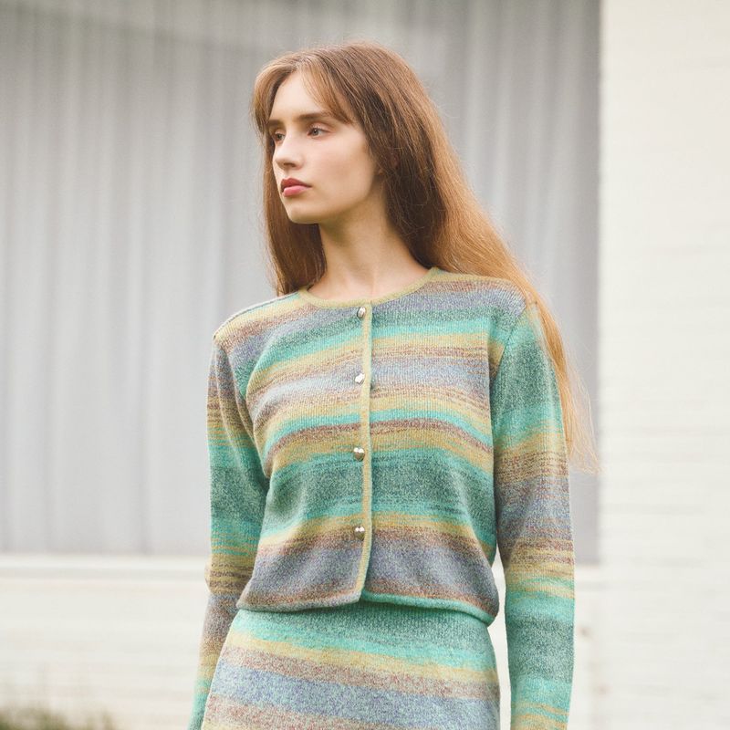 PASTEL GRADATION HEART BUTTON CARDIGAN - MINT