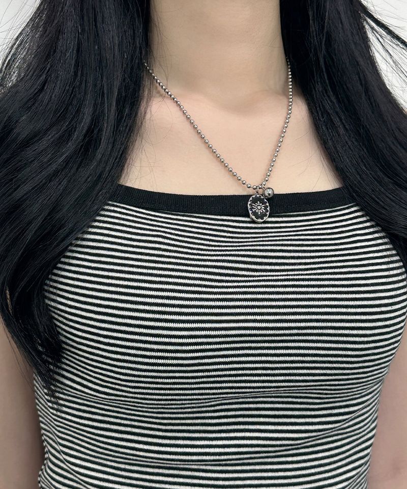 sunrise round necklace