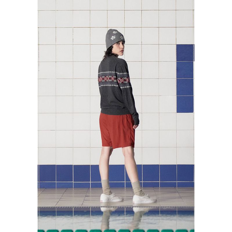 CLOVER ARGYLE V NECK KNIT / CHARCOAL