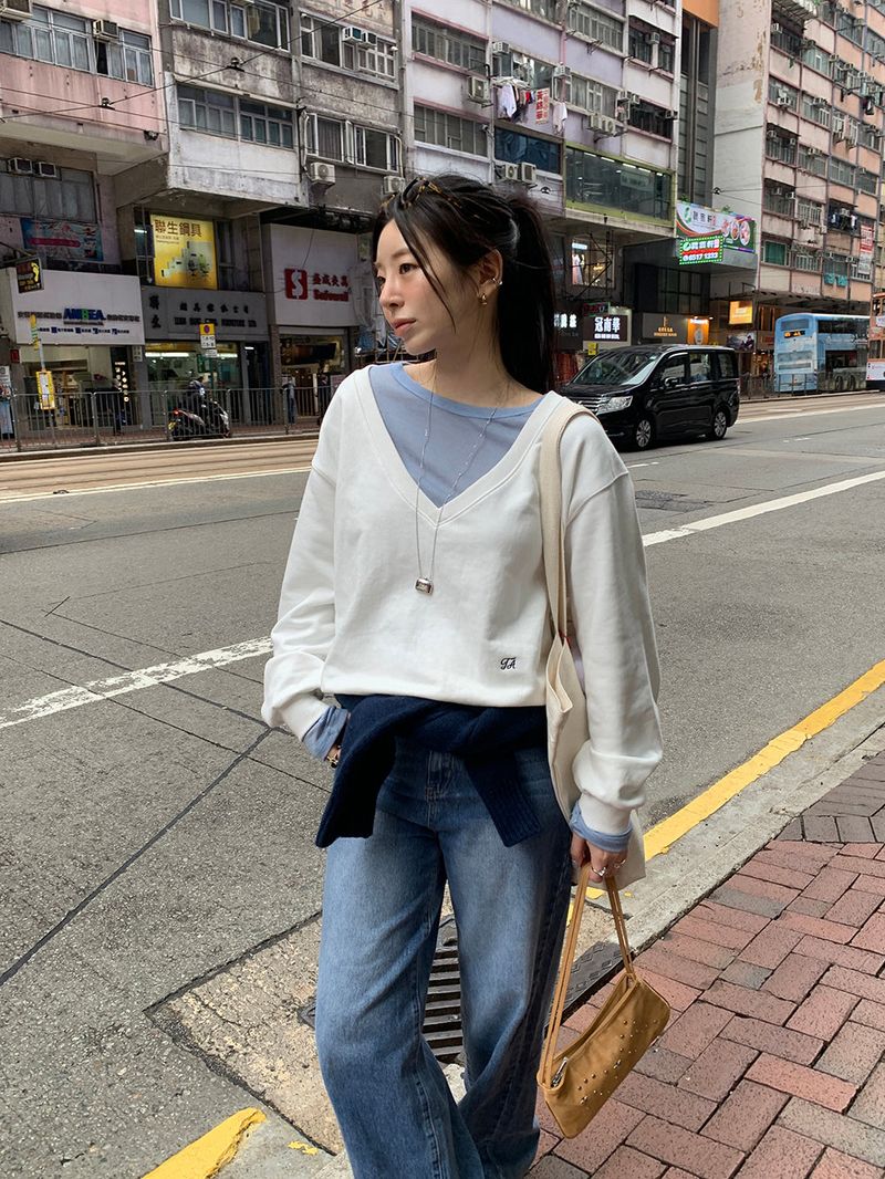 [MADE] TA DEEP V-NECK SWEATSHIRT