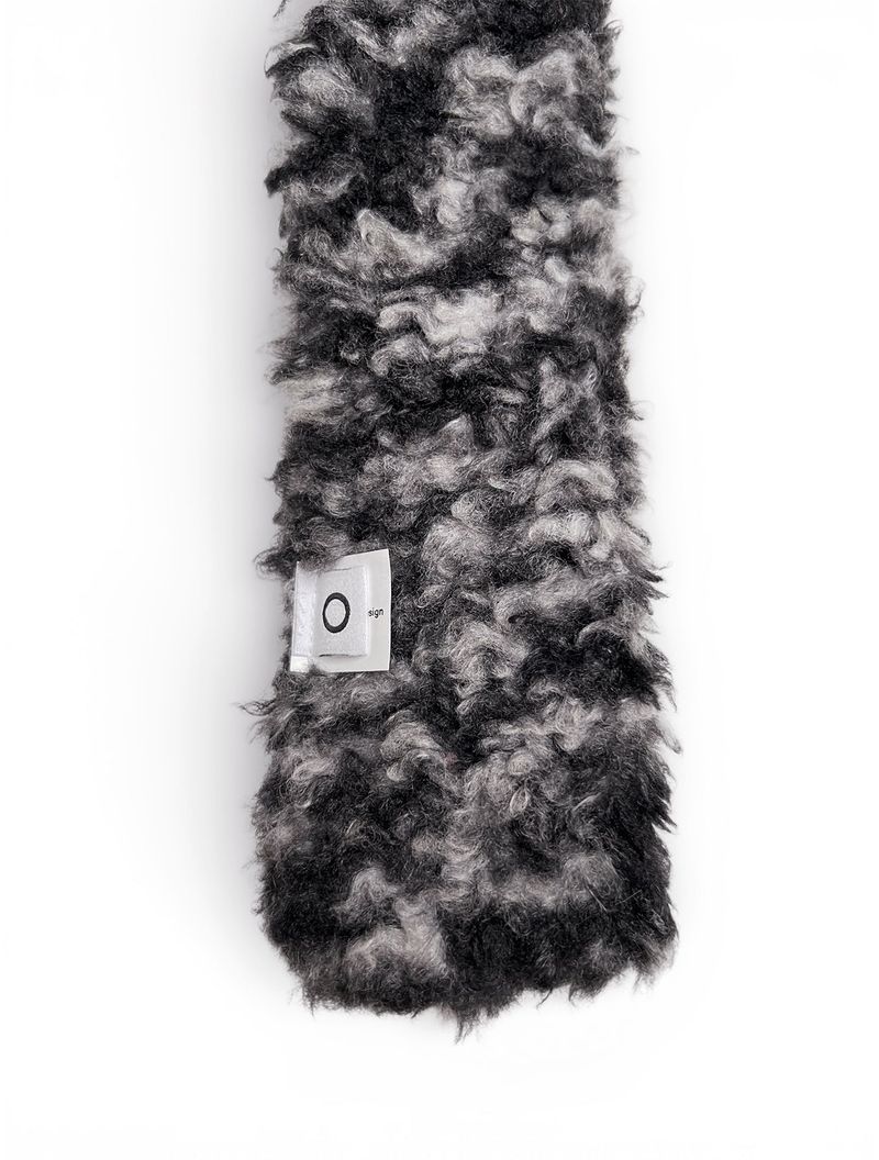 O Logo Boa Muffler / Black Multi