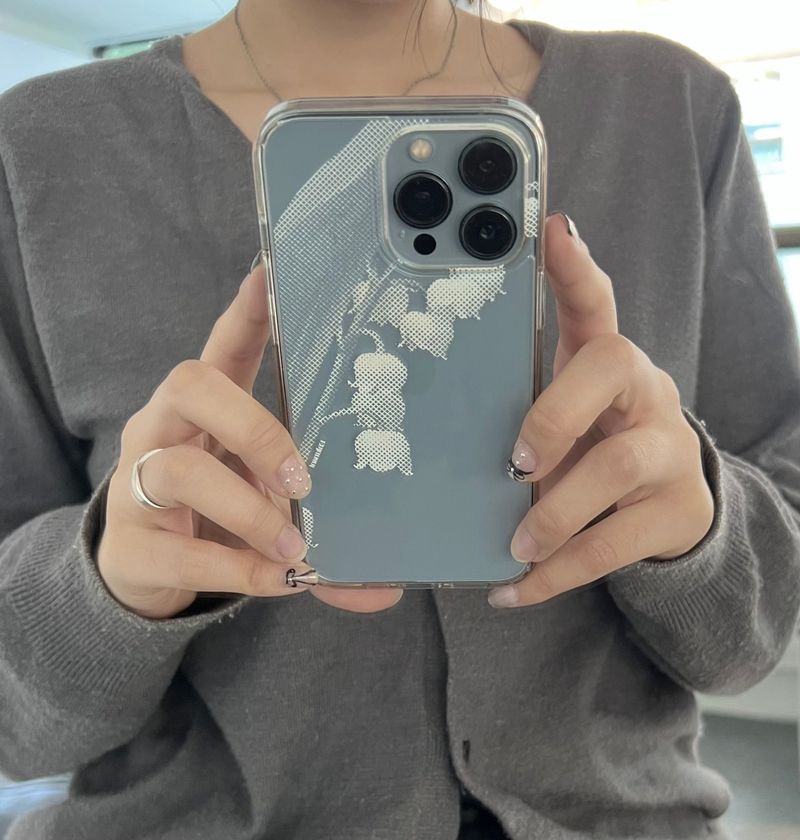 Halftone Case_Lily of Valley