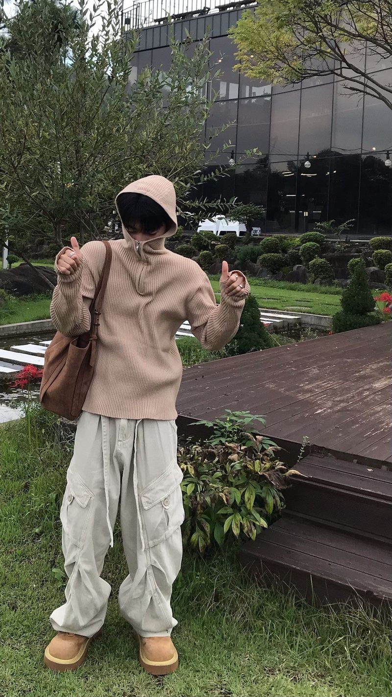 Rib Hood Half Zip-Up Knit