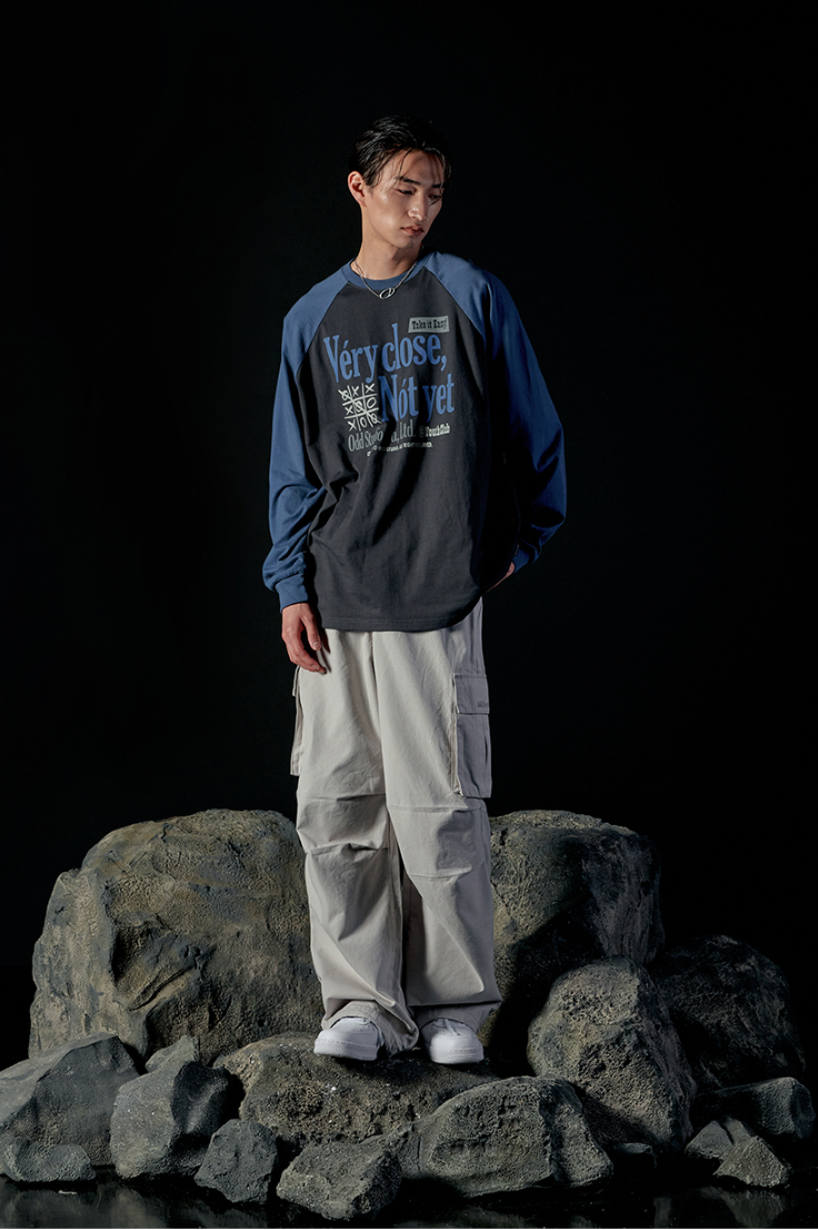 Very Close Raglan Over Fit Long Sleeve