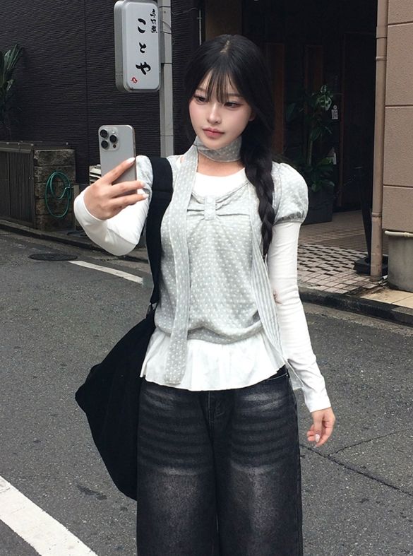 anyonemore（エニーワンモアー）の「[3-piece Scarf set] ビューレン ドット レイヤード ボタン シャーリング ロングスリーブ Tシャツ（トップス）」
