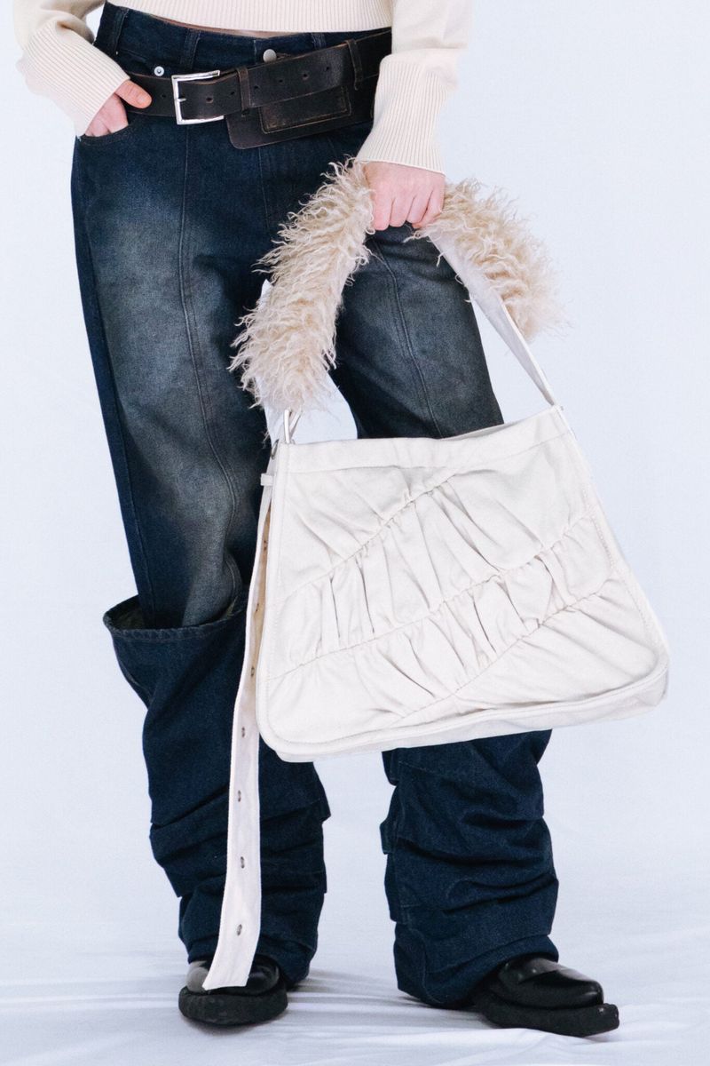 VIAVANDA（ヴィアヴァンダ）の「GATHER SHOULDER BAG（Bags）」