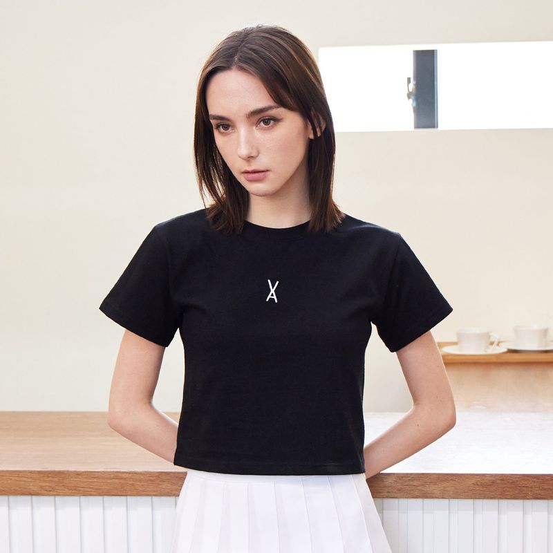 VARZAR(バザール)の「VA 3D Logo Crop T-Shirts / Black(Tops)」