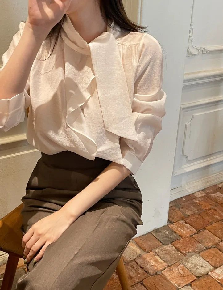 Desha Ruffle Tie Puff Blouse