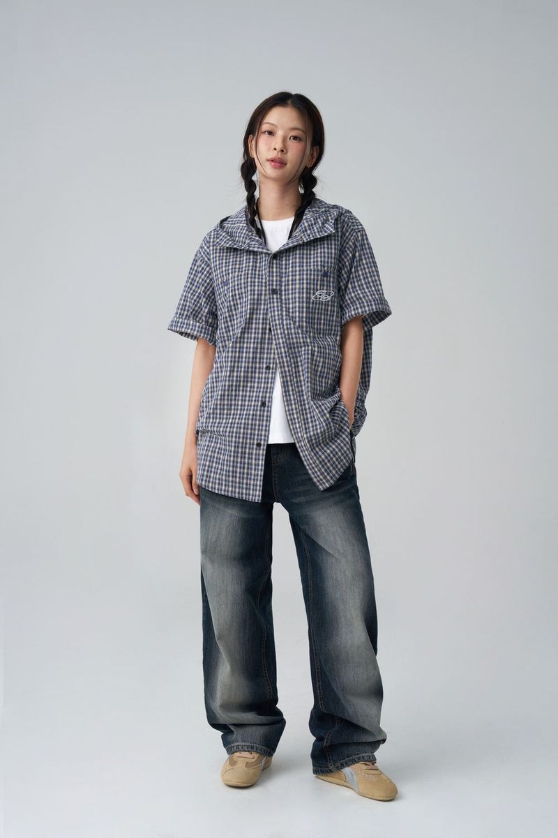 BACK BUTTON WIDE DENIM PANTS