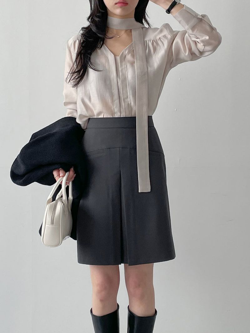 Kino Pleated Midi A-line Skirt